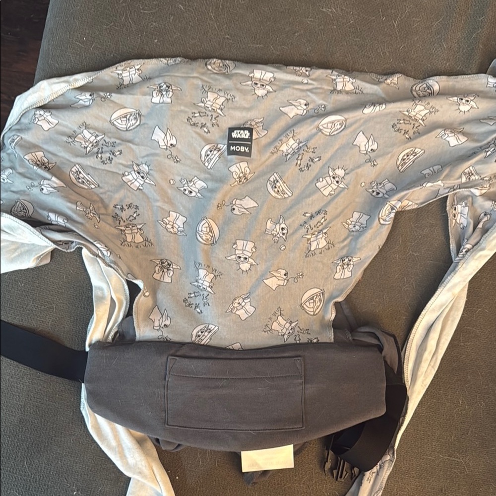 Star Wars Gray Character Print Moby Easy Wrap